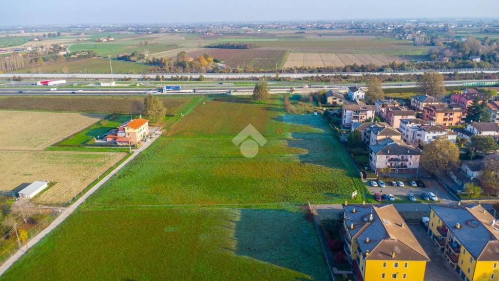 casa indipendente in vendita a Reggio nell'Emilia in zona Roncocesi