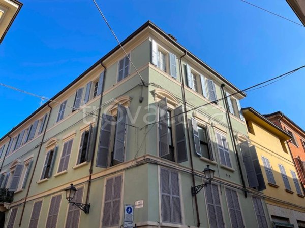 appartamento in vendita a Reggio nell'Emilia in zona Città Storica
