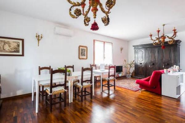 casa indipendente in vendita a Reggio nell'Emilia in zona Fogliano
