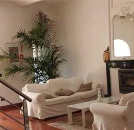 casa indipendente in vendita a Reggio nell'Emilia in zona Città Storica