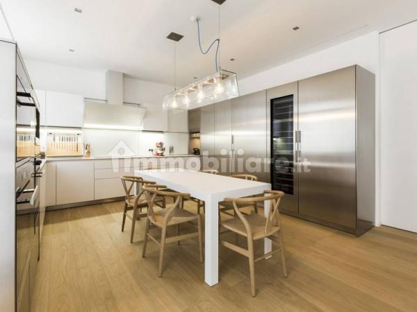 appartamento in vendita a Reggio nell'Emilia in zona Città Storica