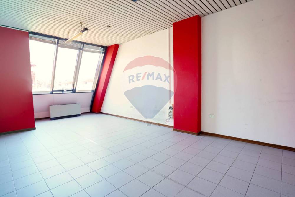 appartamento in vendita a Reggio nell'Emilia in zona Città Storica