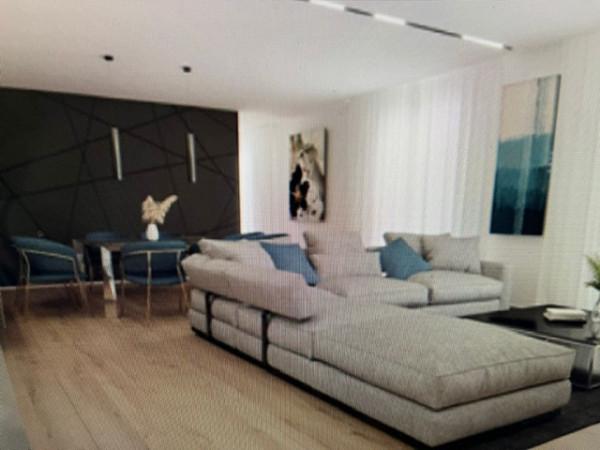 appartamento in vendita a Reggio nell'Emilia in zona Città Storica