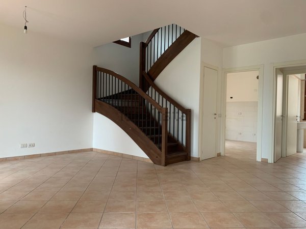 casa indipendente in vendita a Reggio nell'Emilia in zona Marmirolo