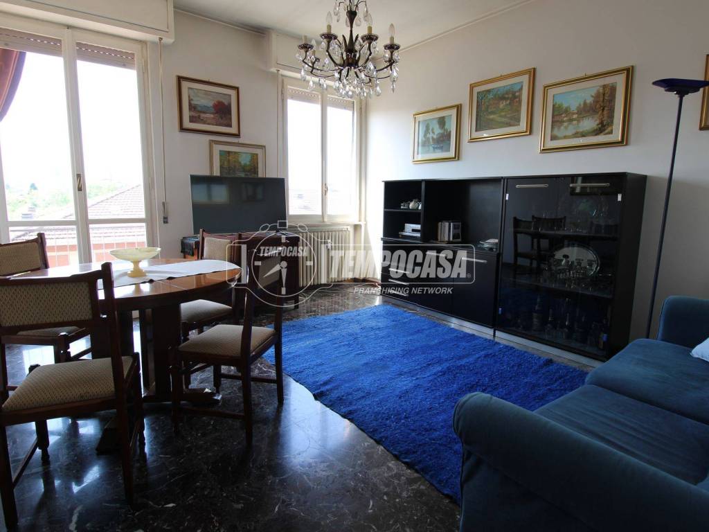 appartamento in vendita a Reggio nell'Emilia in zona Città Storica