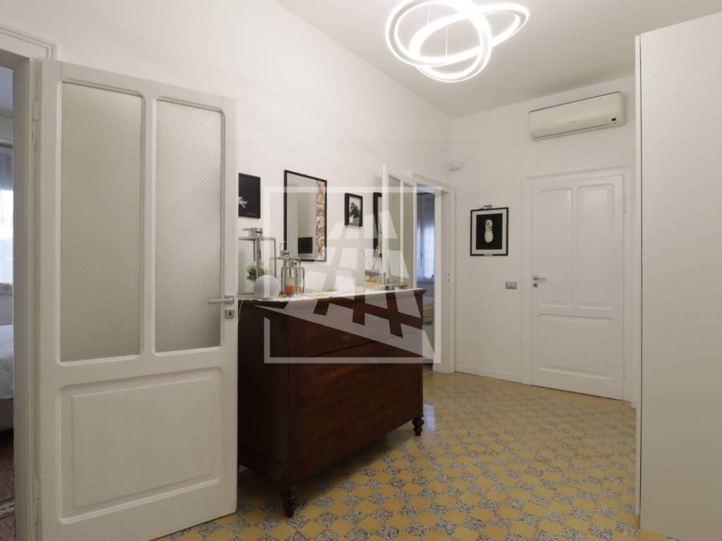 appartamento in vendita a Reggio nell'Emilia in zona Città Storica