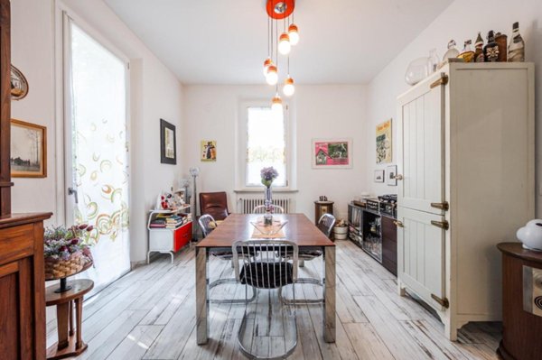 appartamento in vendita a Reggio nell'Emilia in zona Città Storica