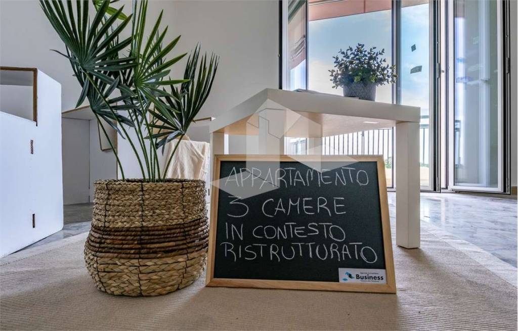 appartamento in vendita a Reggio nell'Emilia in zona Città Storica