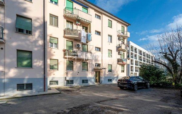 appartamento in vendita a Reggio nell'Emilia in zona Città Storica