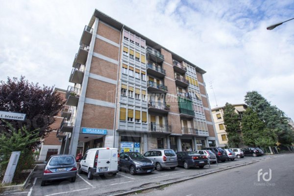 appartamento in vendita a Reggio nell'Emilia in zona Città Storica