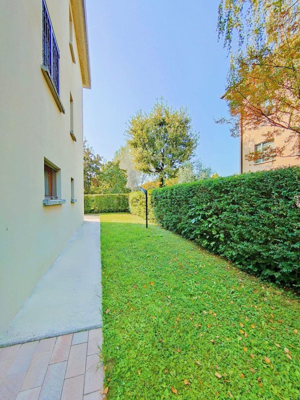 appartamento in vendita a Reggio nell'Emilia in zona Buco del Signore