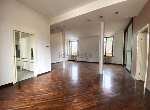 appartamento in vendita a Reggio nell'Emilia in zona Città Storica