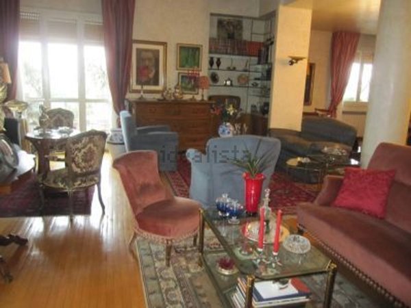 appartamento in vendita a Reggio nell'Emilia in zona Città Storica