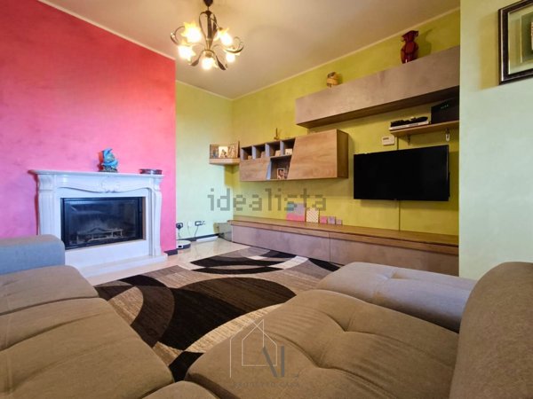 appartamento in vendita a Reggio nell'Emilia in zona Sesso