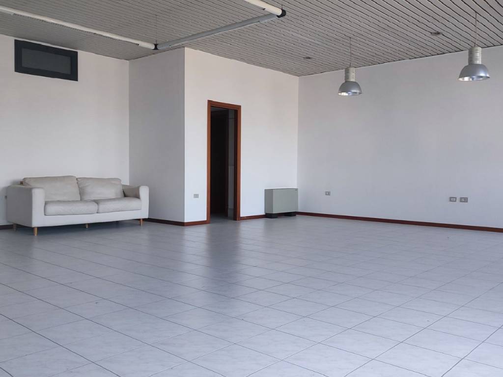 ufficio in vendita a Reggio nell'Emilia