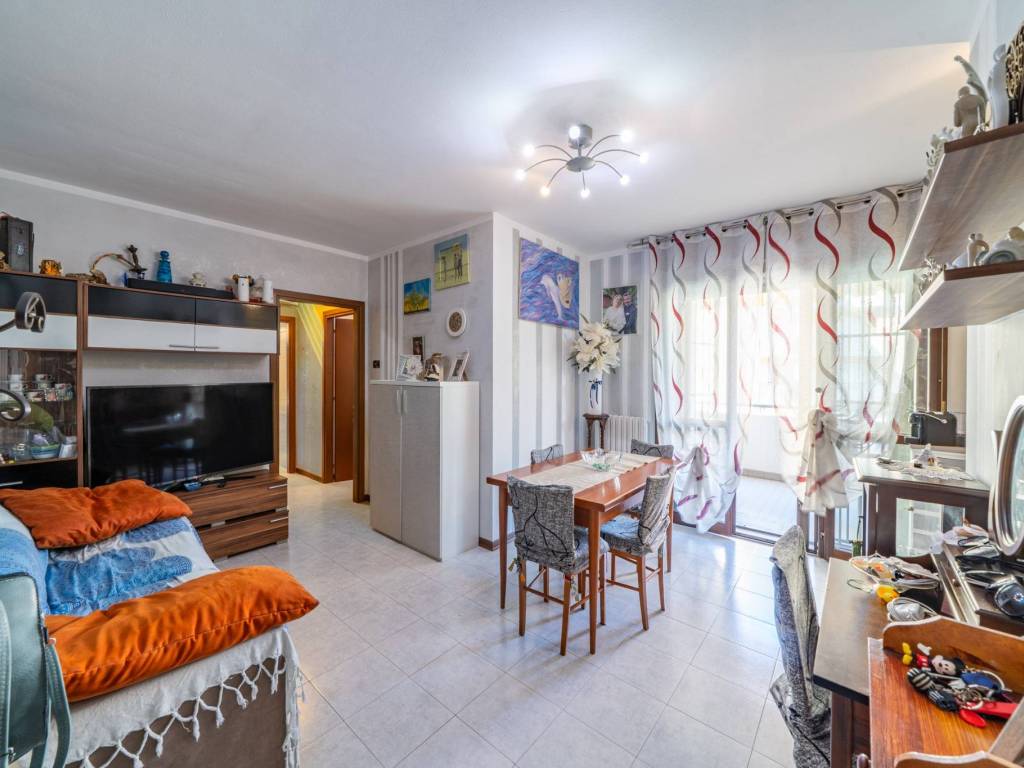 appartamento in vendita a Reggio nell'Emilia in zona Roncocesi