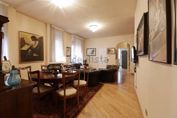 appartamento in vendita a Reggio nell'Emilia in zona Città Storica