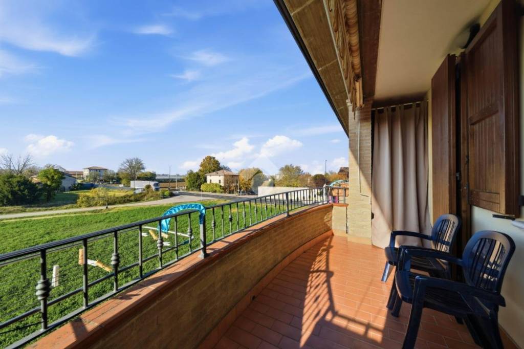 appartamento in vendita a Reggio nell'Emilia in zona Cadè / Gaida