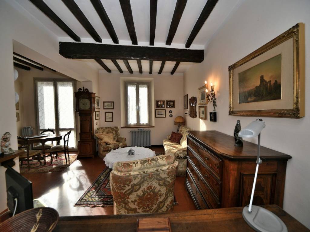 appartamento in vendita a Reggio nell'Emilia in zona Città Storica