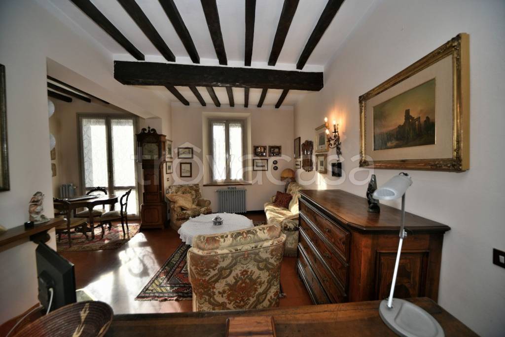 appartamento in vendita a Reggio nell'Emilia in zona Città Storica