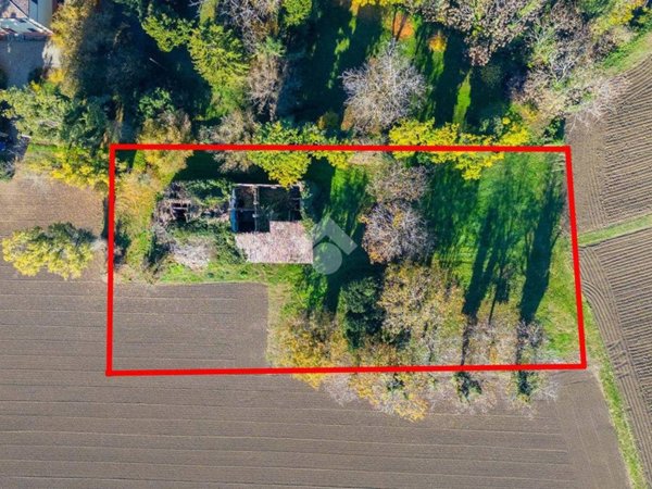 casale in vendita a Reggio nell'Emilia in zona Castellazzo