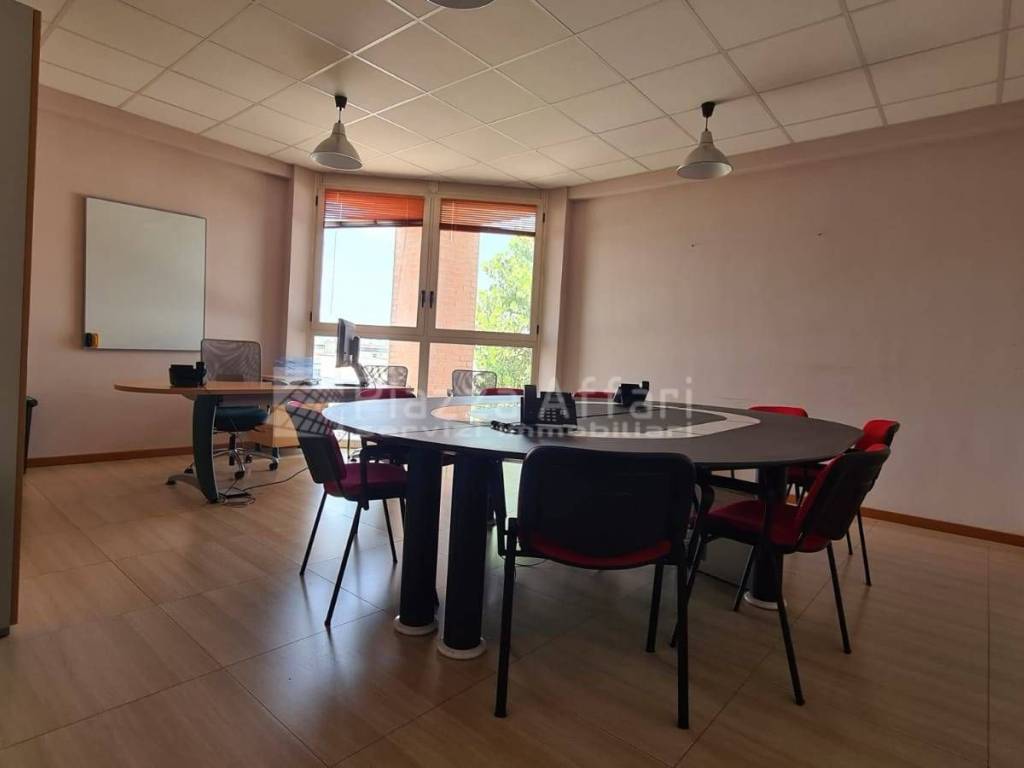 ufficio in vendita a Reggio nell'Emilia
