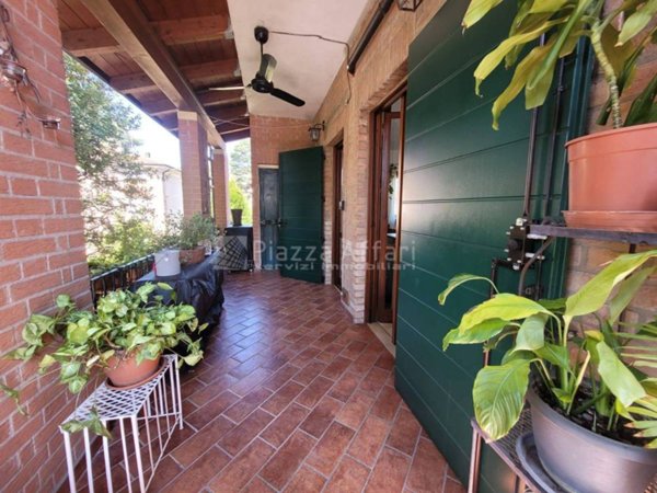 casa indipendente in vendita a Reggio nell'Emilia in zona Città Storica