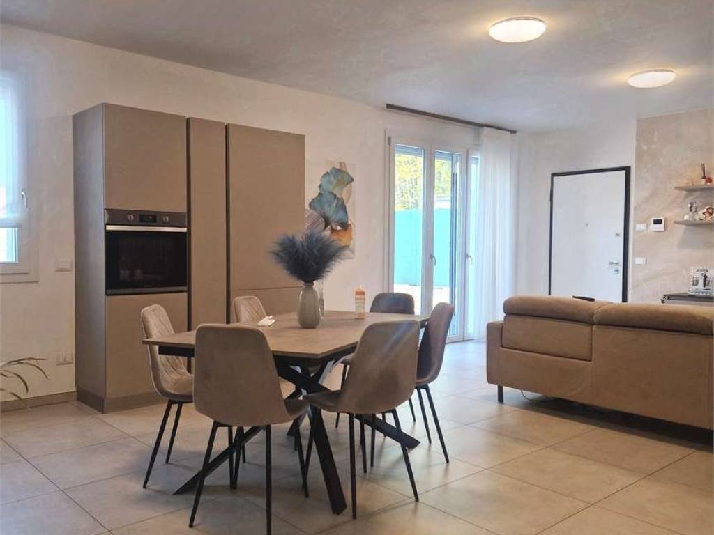 casa indipendente in vendita a Reggio nell'Emilia in zona San Maurizio