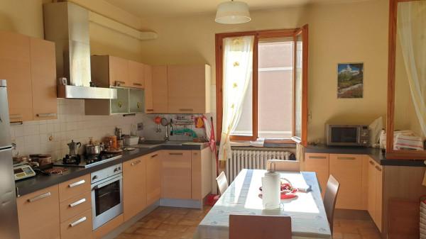 casa indipendente in vendita a Reggio nell'Emilia in zona Città Storica