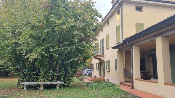 casa indipendente in vendita a Reggio nell'Emilia in zona Città Storica