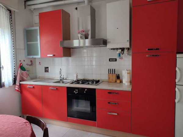 casa indipendente in vendita a Reggio nell'Emilia in zona Ospizio