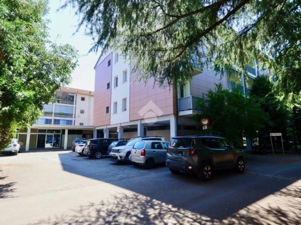 appartamento in vendita a Reggio nell'Emilia in zona Tribunale