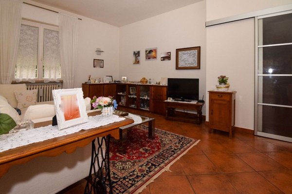 casa indipendente in vendita a Reggio nell'Emilia in zona Rivalta