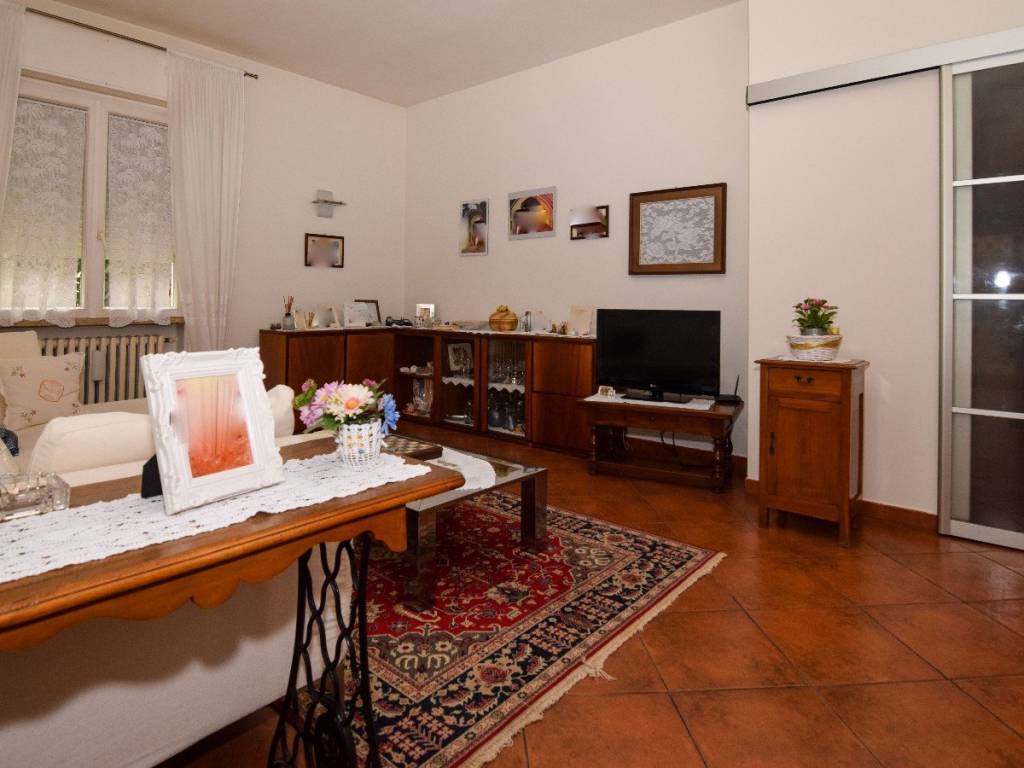 casa indipendente in vendita a Reggio nell'Emilia in zona Rivalta