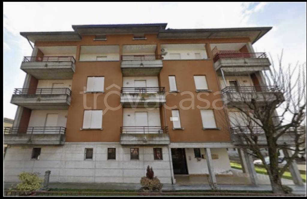appartamento in vendita a Reggio nell'Emilia in zona Pratofontana