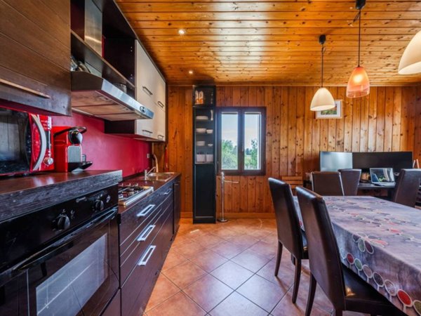 casa indipendente in vendita a Reggio nell'Emilia in zona Cella