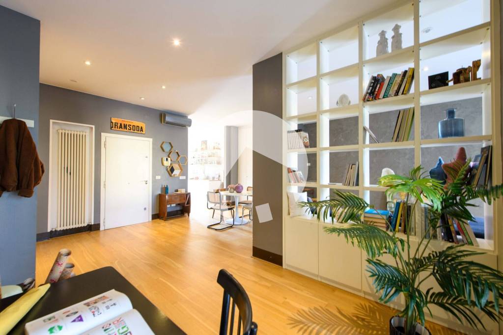 appartamento in vendita a Reggio nell'Emilia in zona Città Storica