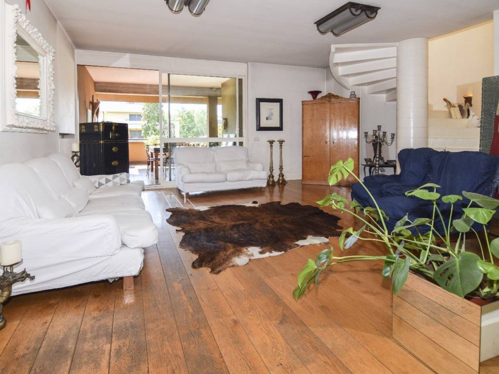 appartamento in vendita a Reggio nell'Emilia in zona Ospizio