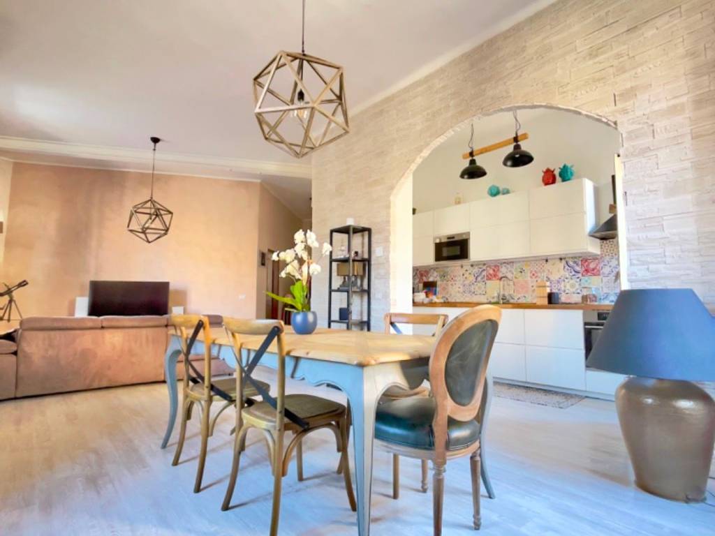 appartamento in vendita a Reggio nell'Emilia in zona Città Storica