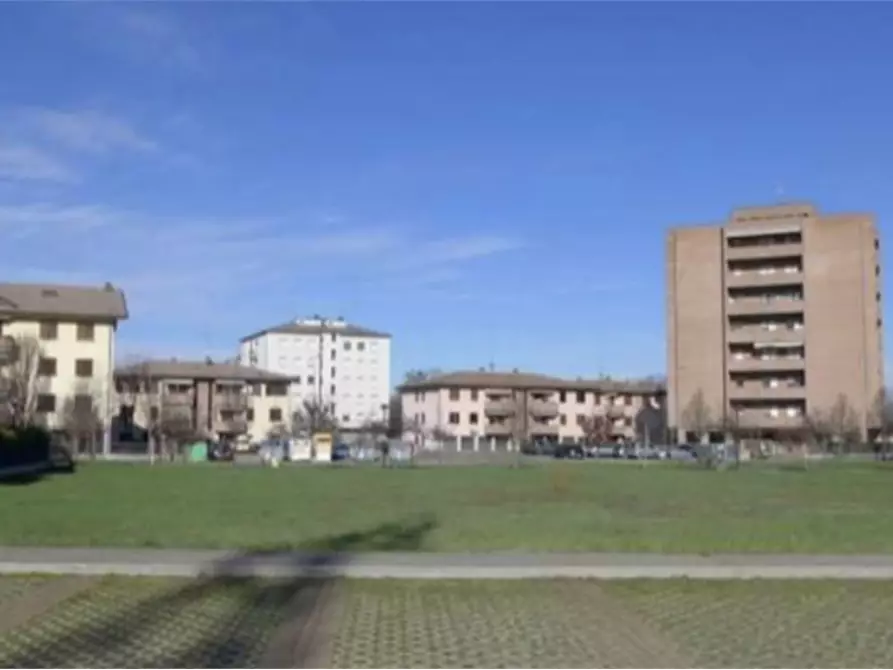 terreno edificabile in vendita a Reggio nell'Emilia in zona Tribunale