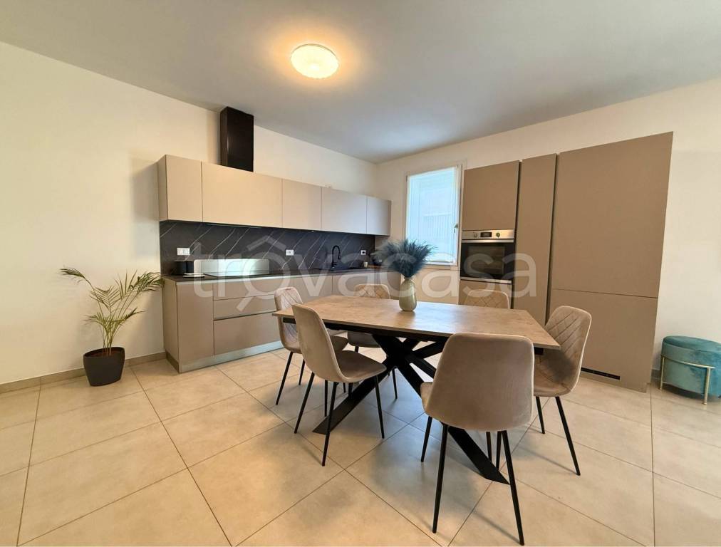 casa indipendente in vendita a Reggio nell'Emilia in zona Gavasseto