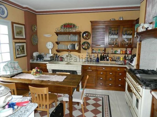 casa indipendente in vendita a Reggio nell'Emilia in zona Buco del Signore