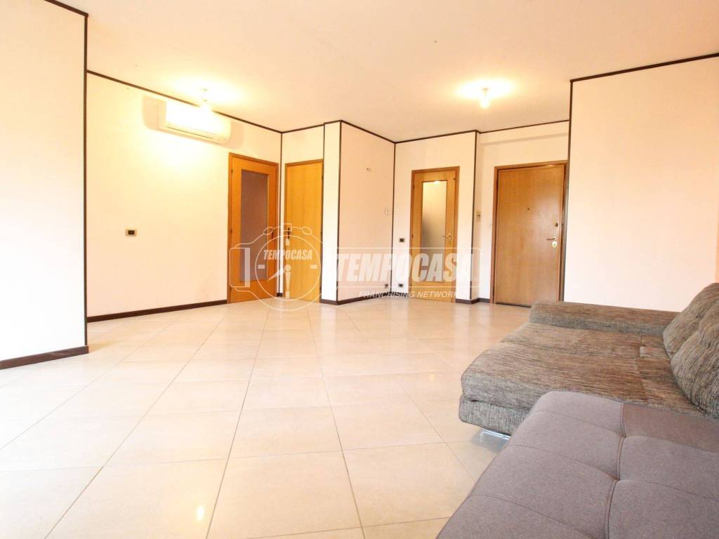 appartamento in vendita a Reggio nell'Emilia in zona Città Storica