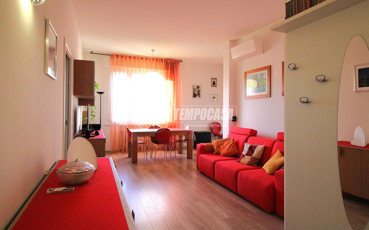 appartamento in vendita a Reggio nell'Emilia in zona Città Storica