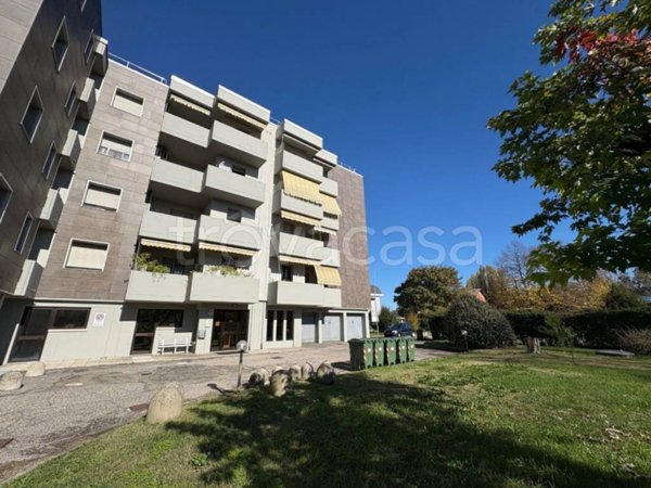 appartamento in vendita a Reggio nell'Emilia in zona Città Storica