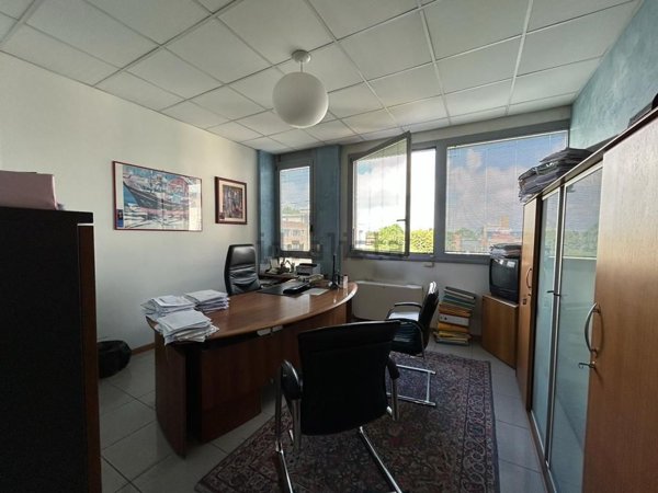 ufficio in vendita a Reggio nell'Emilia