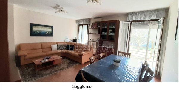 casa indipendente in vendita a Reggio nell'Emilia in zona Rivalta