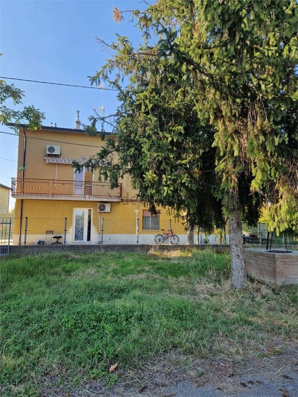 appartamento in vendita a Reggio nell'Emilia in zona Gavassa