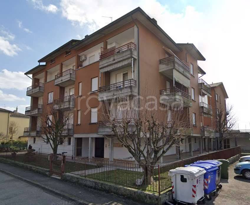 appartamento in vendita a Reggio nell'Emilia in zona Pratofontana