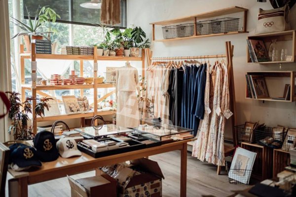 negozio in vendita a Reggio nell'Emilia in zona Pieve Modolena